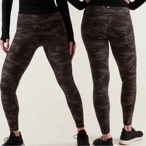 Athleta Rainier Reflective Tight Size Small Petite